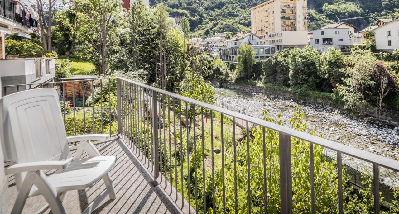 אפרטהוטל צ'יאוונה La Casa Sul Fiume מראה חיצוני תמונה